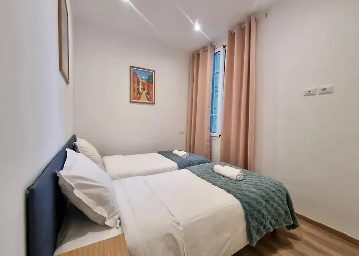 アパート Jules Ferry Monaco ボーソレイユ